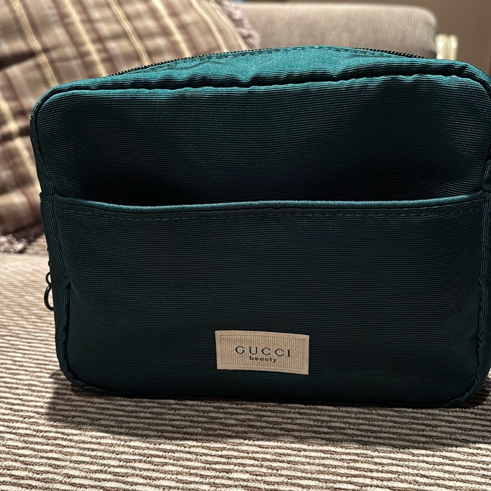 GUCCI Men's Green Toiletry Pouch NEW